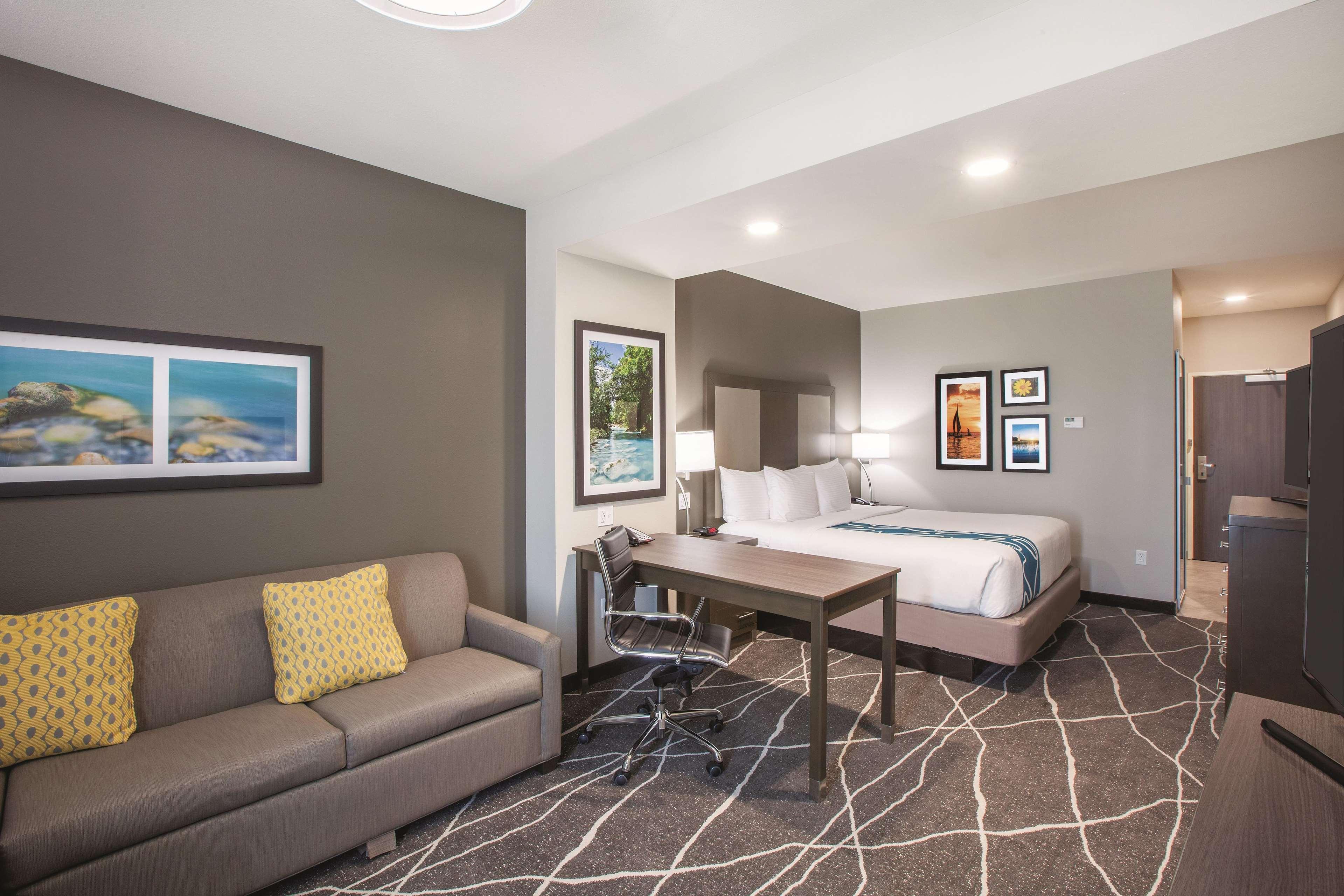 Готель La Quinta By Wyndham Tulsa Брокен-Ерров Екстер'єр фото